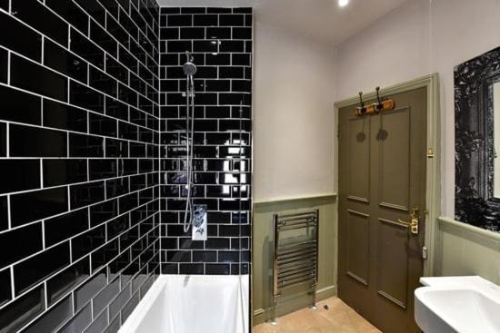 Quirky 4 Bedroom Apartment With Terrace Cardiff Exteriör bild