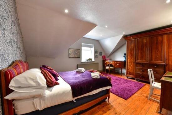 Quirky 4 Bedroom Apartment With Terrace Cardiff Exteriör bild