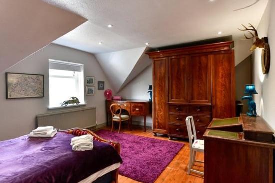 Quirky 4 Bedroom Apartment With Terrace Cardiff Exteriör bild