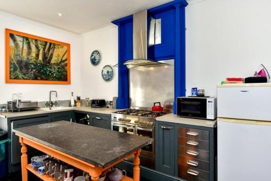 Quirky 4 Bedroom Apartment With Terrace Cardiff Exteriör bild